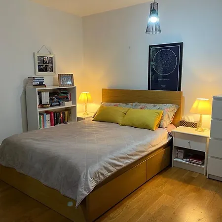 Beautiful 2 Bedroom Apartment